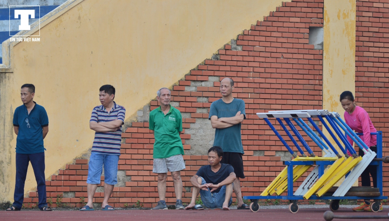 Đối với các CĐV Nam Định, gần 2 tháng thiếu bóng đá như thiếu đi một thứ gì đó trong cuộc sống.