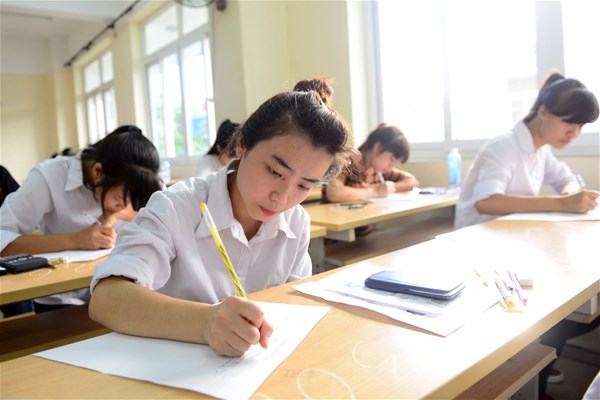 Điểm chuẩn thi vào lớp 10 năm 2020 tỉnh Bắc Giang.