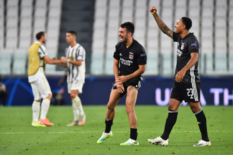 Thế nhưng, từng đó là chưa đủ để giúp Juventus vào tứ kết. Với kết quả hòa Lyon 2-2 sau 2 lượt trận, Juventus bị loại vì luật bàn thắng trên sân khách.