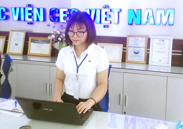 Bạn Lưu Thị Hậu – sinh viên khoa Business khoá 1 của Trường Doanh Nhân CEO Việt Nam