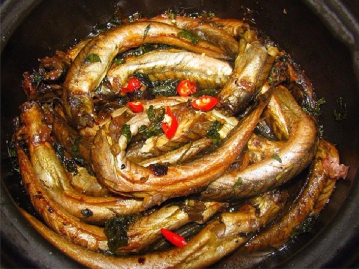 Cách kho cá kèo rau răm đậm đà cho bữa cơm gia đình thêm ngon