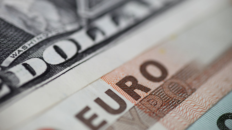 Tỷ giá ngoại tệ USD ngày 21/5: Đồng USD bị áp lực giảm bởi đồng euro