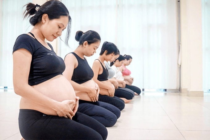 Việc tập thể dục là rất tốt cho phụ nữ mang thai nhưng hãy chú ý lựa chọn những bộ môn nhẹ nhàng như yoga, đi bộ... để tăng cường sức khỏe.