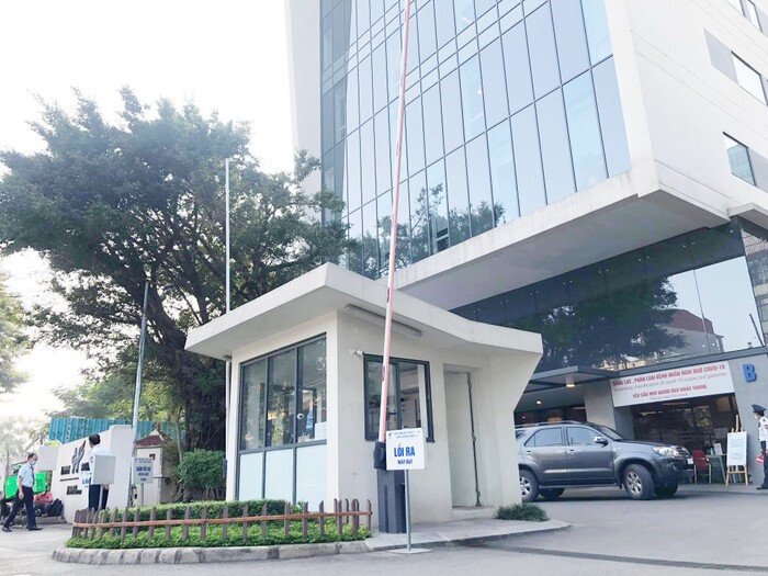 Bệnh viện Việt Pháp. Ảnh: Định Nguyễn