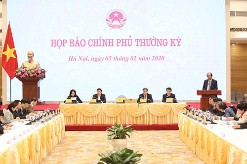 Quang cảnh buổi họp báo thường kỳ Chính phủ tháng 1/2020.