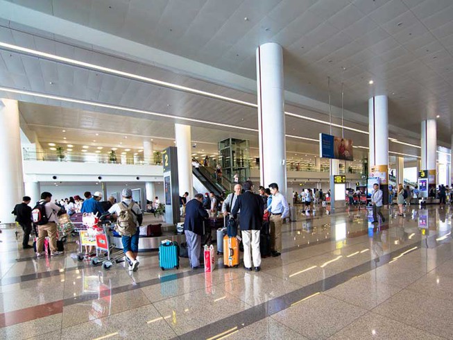 Sân bay Nội Bài, Tân Sơn Nhất ngừng đón chuyến bay từ Hàn Quốc.