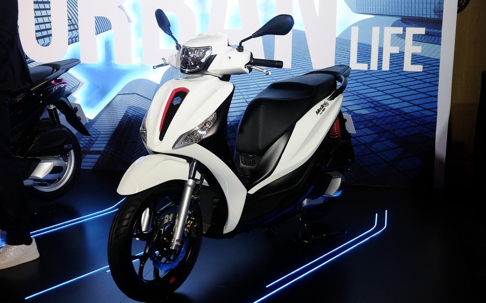Piaggio Medley 2020 ra mắt ở Việt Nam, giá từ 75 triệu đồng là đối thủ của Honda SH 2020.
