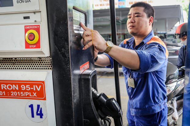 Bộ Công Thương vừa công bố thông tin điều hành giá xăng dầu.