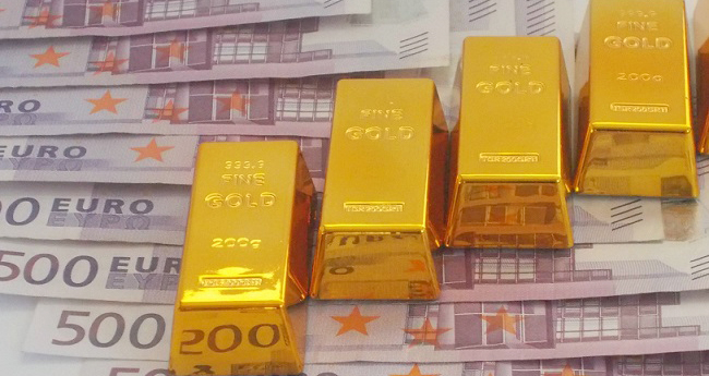 Bảng giá vàng hôm nay 15/5, trên thị trường thế giới tiếp tục tăng mạnh bất chấp đồng USD hồi phục. Giá vàng trong nước, giá vàng SJC cao hơn vàng thế giới 130.000 đồng/lượng.