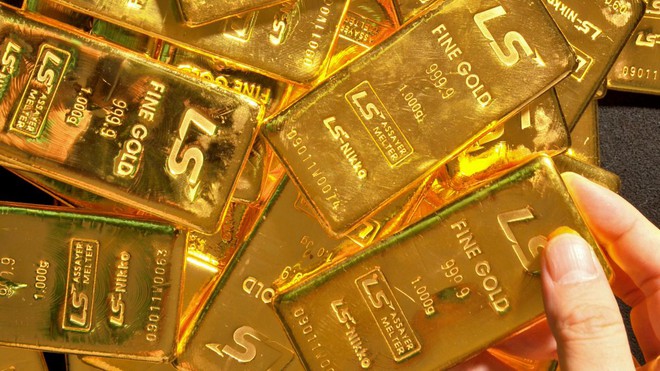 Bảng giá vàng hôm nay, giá vàng 9999 hôm nay, giá vàng SJC bất động dù chênh 8 triệu so với giá vàng thế giới.
