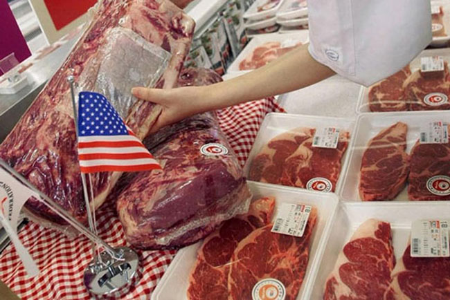Bộ Tài chính đã kiến nghị Chính phủ điều chỉnh giảm thuế nhập khẩu thịt lợn đông lạnh xuống 10%, qua đó giảm giá thịt heo nhập khẩu từ đó kìm giá heo hơi đang tăng cao.
