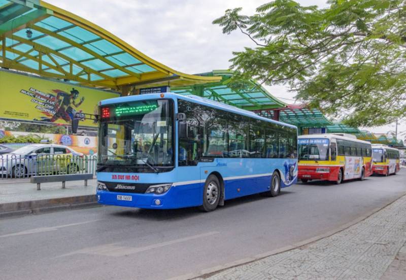 UBND thành phố Hà Nội đã giao Sở Tài chính chủ trì, phối hợp các đơn vị liên quan nghiên cứu danh mục 30 tuyến buýt mở mới năm 2020 do Sở GTVT đề xuất.