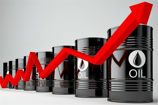 Trong tuần, giá dầu thế giới đi lên trong hầu hết các phiên giao dịch của tuần qua và phiên tăng cuối tuần đã giúp giá dầu ngọt nhẹ (WTI) khép tuần với mức tăng gần 10%.