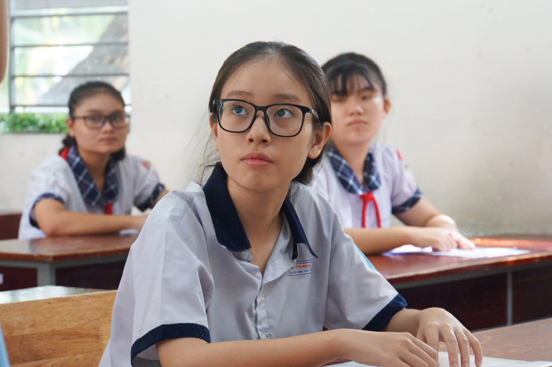 Đáp án đề thi vào lớp 10 môn Văn năm 2020 tỉnh Nghệ An đang được giải chi tiết. Mời bạn đọc quan tâm theo dõi và tham khảo đáp án dưới đây.