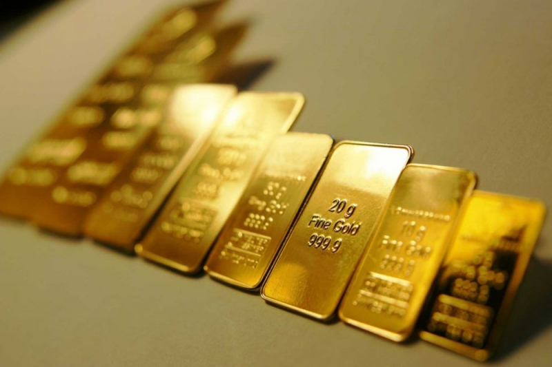 Cập nhật giá vàng SJC ngày 12/8, tính đến 9h30 sáng giá vàng 9999 trong nước, giá vàng miếng SJC tiếp tục lao dốc giảm hơn 2 triệu đồng/lượng so với chốt phiên giao dịch chiều qua.