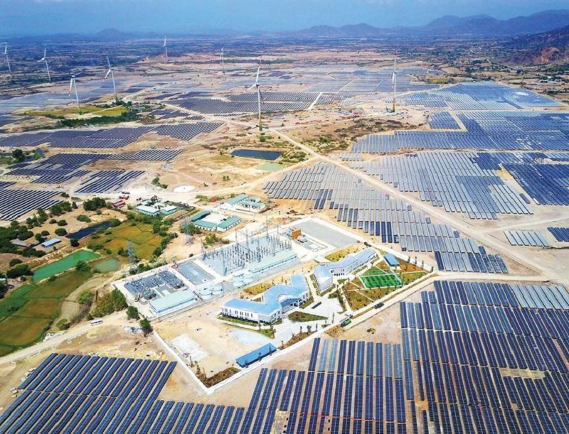 Nhà máy điện mặt trời Trung Nam nằm trên địa bàn xã Lợi Hải và xã Bắc Phong, huyện Thuận Bắc, tỉnh Ninh Thuận.