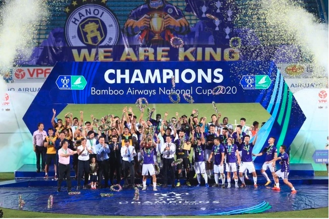 Toàn cảnh Hà Nội FC ăn mừng chiến thắng