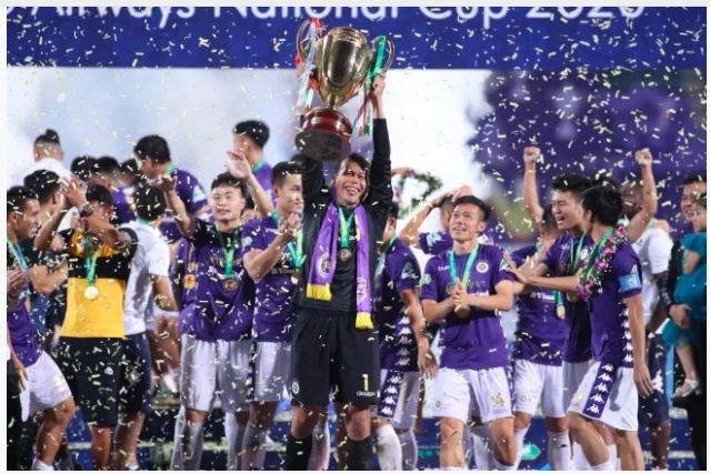 Thủ môn Tấn Trường góp công lớn vào chức vô địch Cúp Quốc Gia của Hà Nội FC (ảnh internet)
