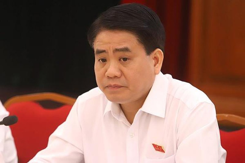 100% đại biểu dơ tay đồng ý với việc bãi nhiệm ông Nguyễn Đức Chung