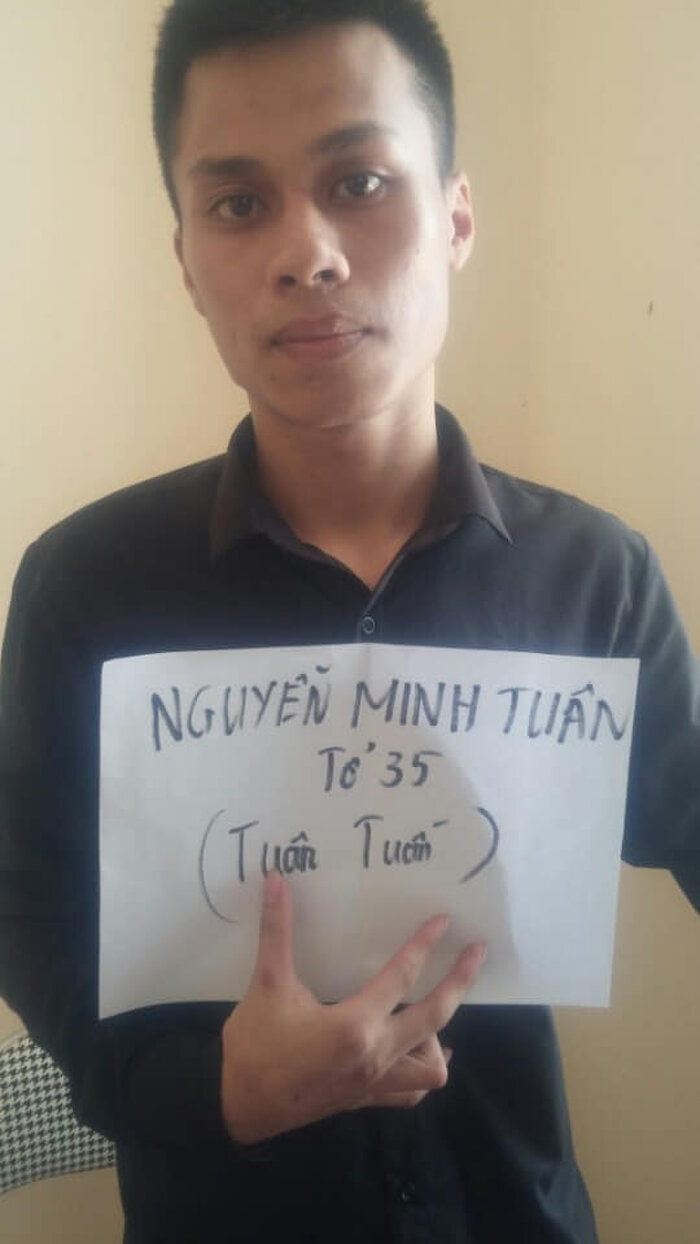 Nguyễn Minh Tuân tại cơ quan công an.