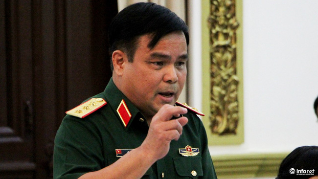 Tướng Lê Chiêm nói rõ về phát ngôn 'cán bộ chia lương khô cứu trợ'. Ảnh Infonet