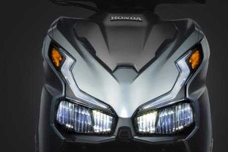Thiết kế cụm đèn trước của Honda Air Blade 2020