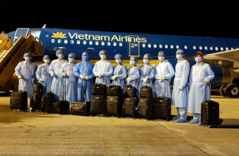 Vietnam Airlines đã có quyết định tạm dừng phân công công việc với nam tiếp viên D.T.H để xem xét kỷ luật với hình thức sa thải. Ảnh minh họa