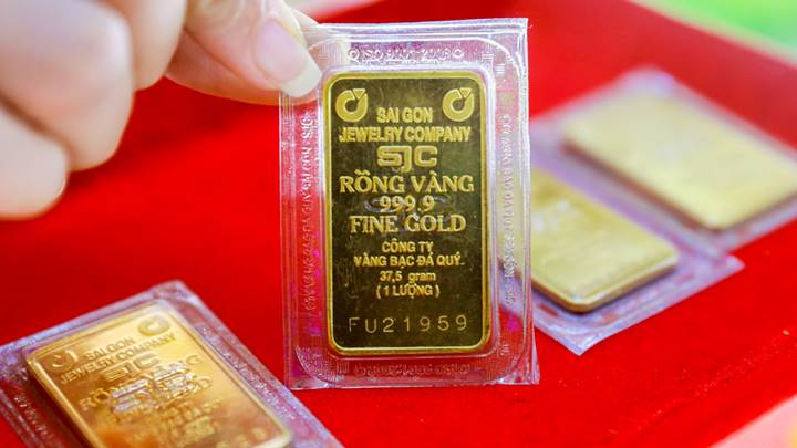Bảng giá vàng hôm nay, giá vàng 9999 hôm nay, giá vàng SJC đầu tuần 19/7, đối diện nguy cơ giảm,