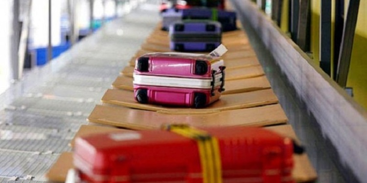 Nhân viên hàng không trộm lọ nước hoa trong hành lý ký gửi của hành khách ở sân bay Nội Bài