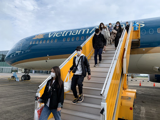 Hạn chế các chuyến bay đưa người nhập cảnh vào Việt Nam