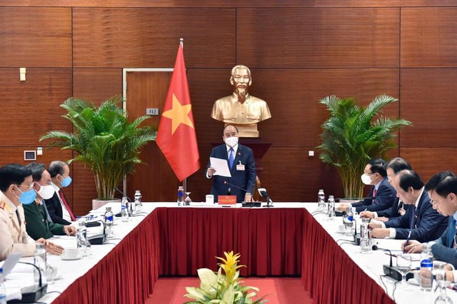  Thủ tướng Chính phủ Nguyễn Xuân Phúc phát biểu tại cuộc họp. Ảnh: VGP