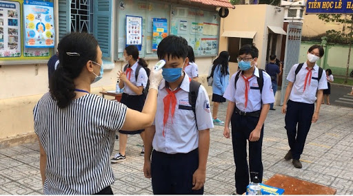Trước diễn biến mới của dịch Covid-19, các trường học trên địa bàn Hà Nội đã ra thông báo mới đến toàn bộ học sinh.