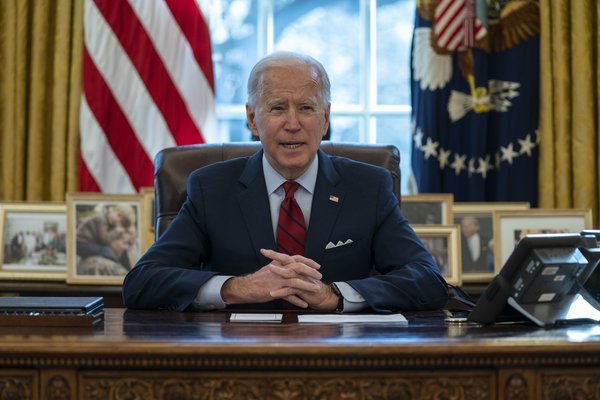 Tổng thống Joe Biden trong một buổi phát biểu tại Phòng Bầu dục hôm 28/1. Ảnh: AP