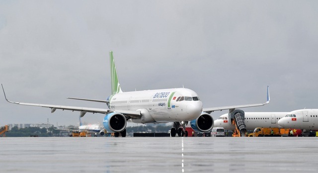 Máy bay Bamboo Airways bất ngờ xin hạ cánh khẩn xuống Nội Bài