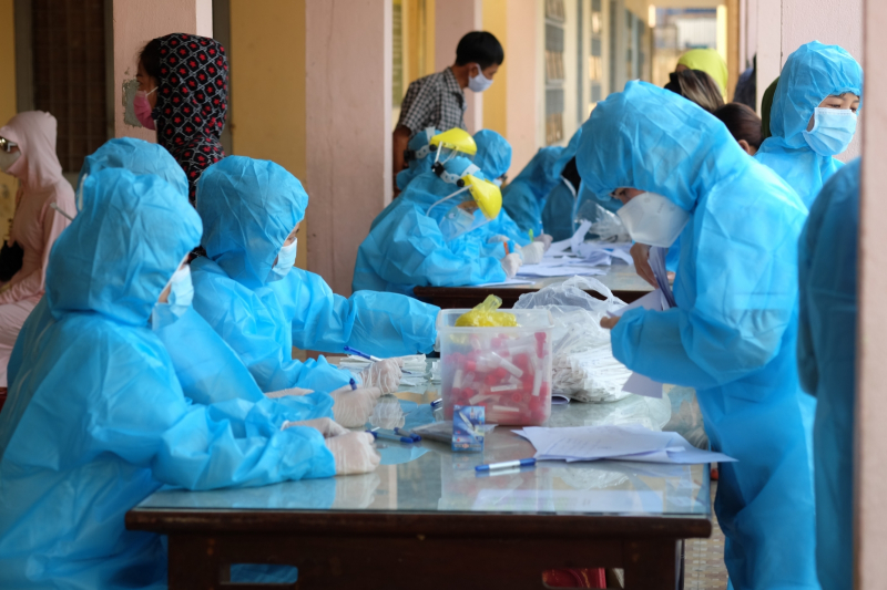 Nhân viên y tế trường tiểu học ở Đà Nẵng mắc COVID-19, chưa rõ nguồn lây