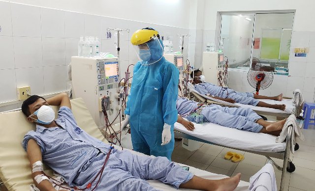 Trưa ngày 27/5, Trung tâm Kiểm soát bệnh tật TP Hà Nội thông tin ghi nhận thêm 5 trường hợp dương tính với SARS-CoV-2 trên địa bàn thủ đô.