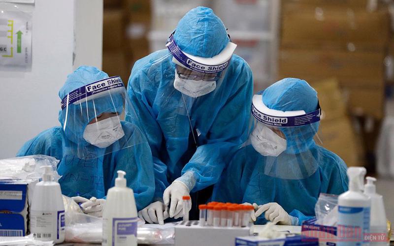 Bệnh viện tư nhân thông báo tiêm vắc xin COVID-19 giá 1,5 triệu đồng/liều