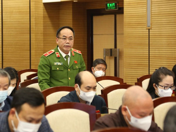 Thiếu tướng Nguyễn Thanh Tùng đề xuất thu hồi giấy phép với các tiệm cầm đồ vi phạm