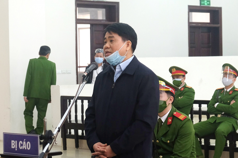 Cựu Chủ tịch Hà Nội Nguyễn Đức Chung trong một phiên xử.