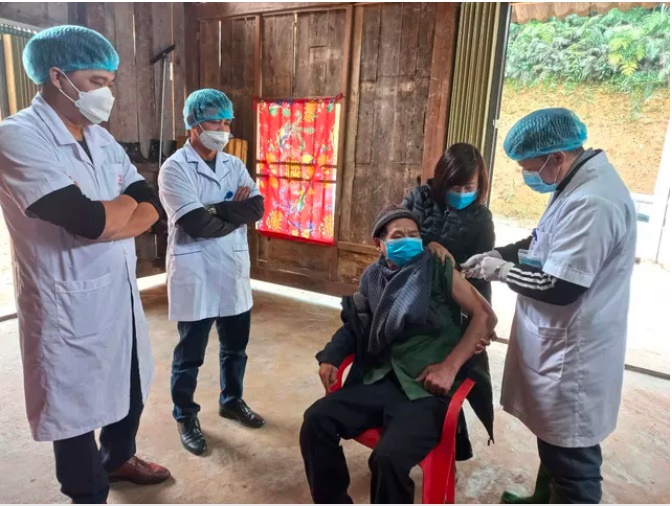Tỉnh Yên Bái đang đẩy mạnh tiêm vaccine phòng COVID-19 cho người dân.