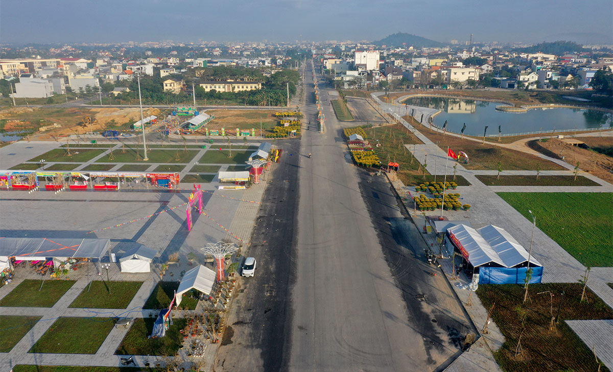 quang truong 24/3 mo ra khong gian do thi moi phia nam cua ngo tp quang ngai - 12