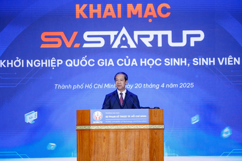 Thủ tướng: 'Thần tốc táo bạo' để đưa Việt Nam trở thành trung tâm đổi mới sáng tạo- Ảnh 7.