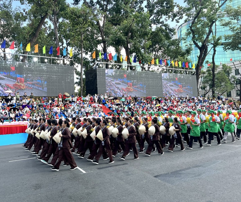 Tổng duyệt diễu binh, diễu hành kỷ niệm 50 năm Ngày Giải phóng miền Nam, thống nhất đất nước- Ảnh 13.
