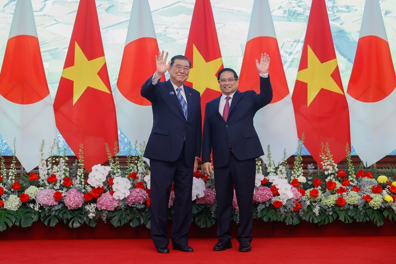 Hai Thủ tướng Việt Nam và Nhật Bản xác định trụ cột mới của quan hệ song phương- Ảnh 2.
