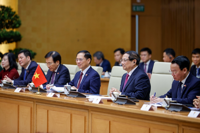 Hai Thủ tướng Việt Nam và Nhật Bản xác định trụ cột mới của quan hệ song phương- Ảnh 5.