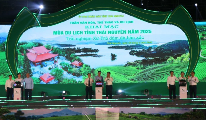 mua-du-lich-thai-nguyen-5-1745757747.jpg