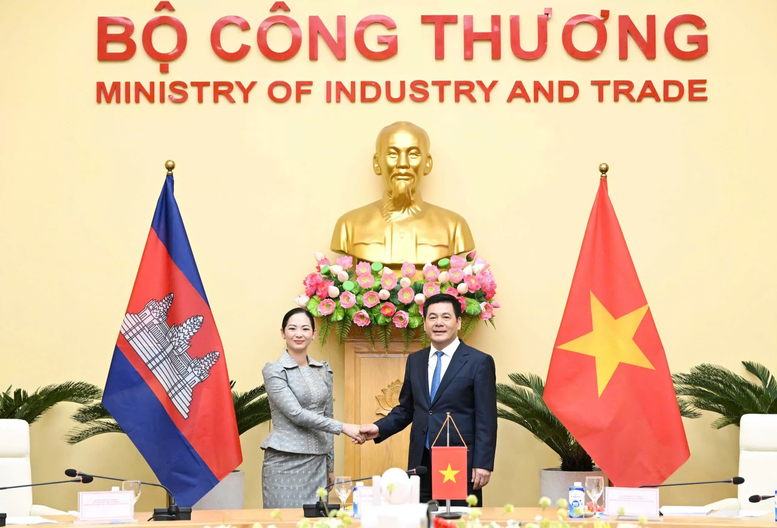 Việt Nam - Campuchia ký thỏa thuận thương mại ưu đãi thuế quan đặc biệt
- Ảnh 5.