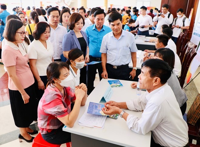 thi-truong-viec-lam-1-1745934319.jpg