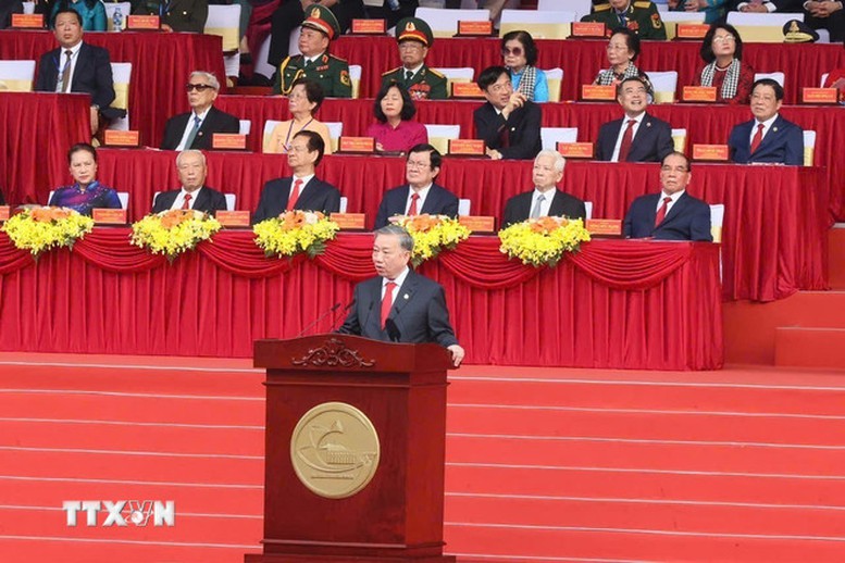 TRỰC TIẾP: Kỷ niệm trọng thể 50 năm Giải phóng miền Nam, thống nhất đất nước- Ảnh 1.