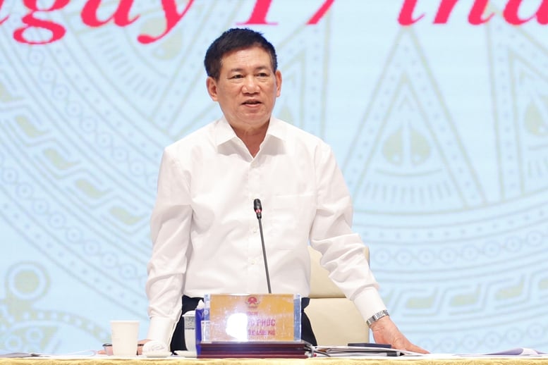 Thủ tướng: Cương quyết cắt bỏ các thủ tục rườm rà, gây phiền hà cho người dân và doanh nghiệp- Ảnh 4.
